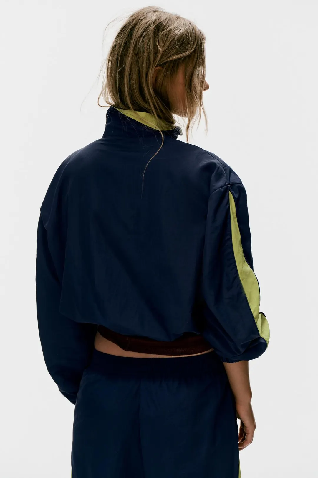 Куртка из технологичной ткани с боковыми полосами, Zara
