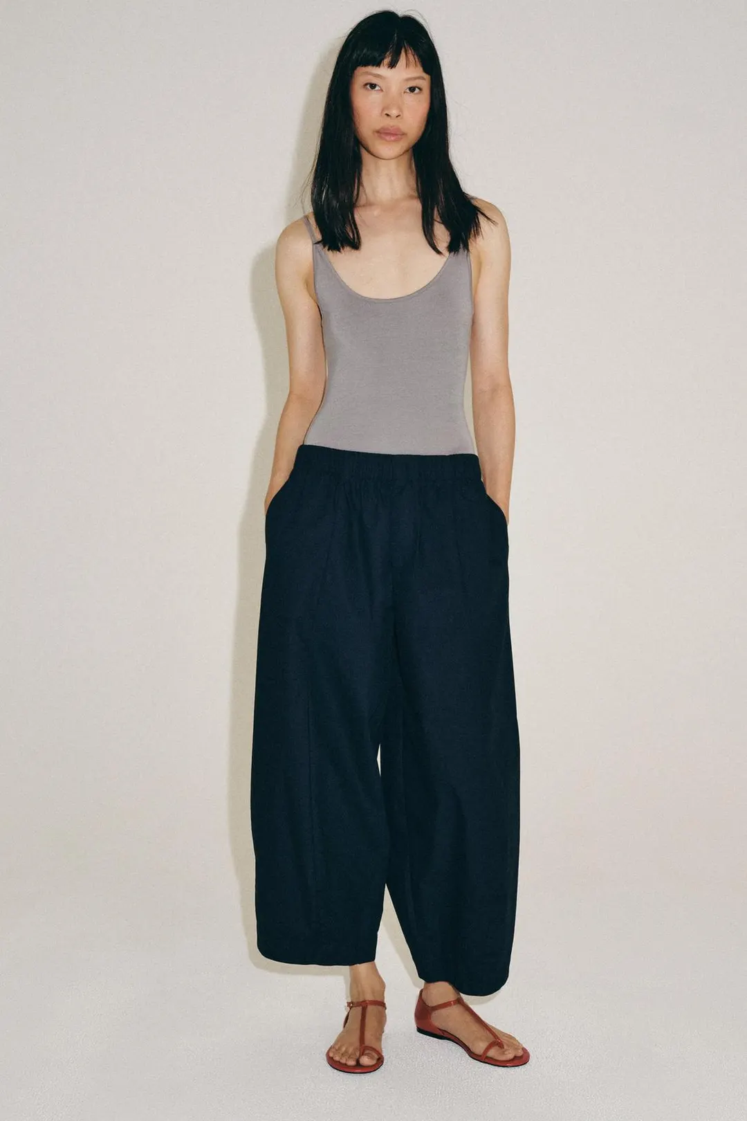 Брюки ZW Collection фасона barrel, Zara