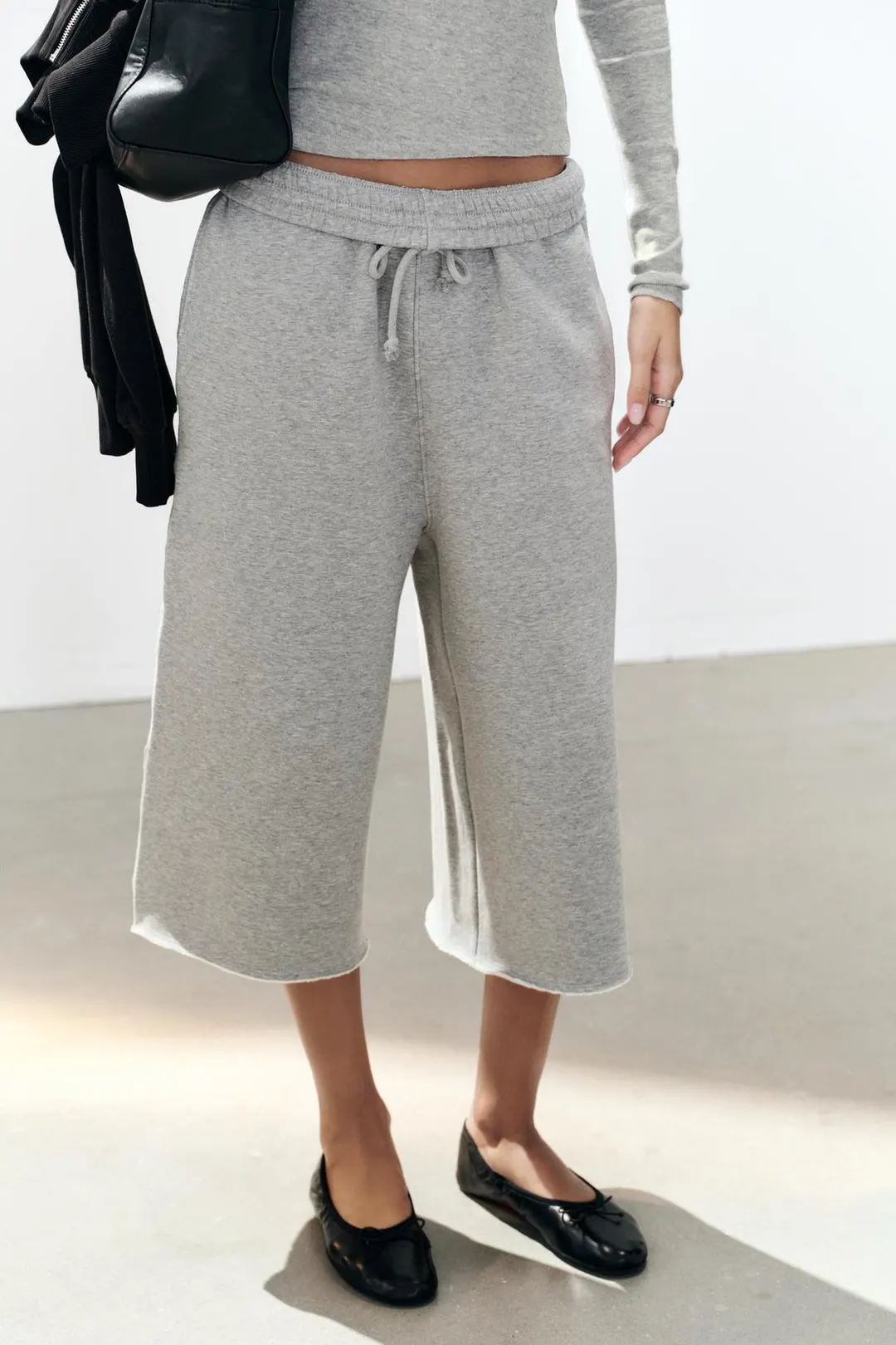 Удлиненные плюшевые бермуды, Zara