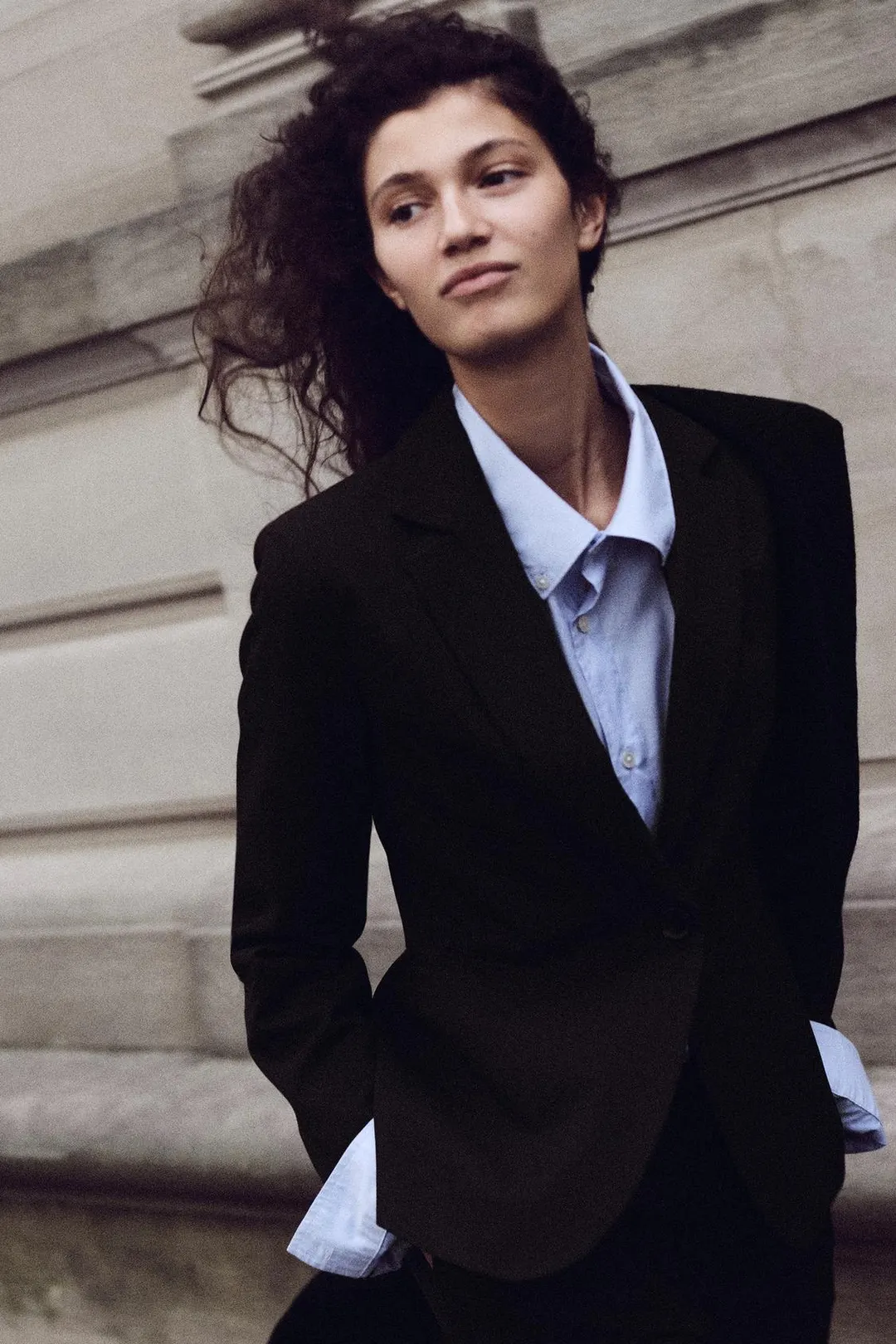 Блейзер костюмного кроя с подплечниками, Zara