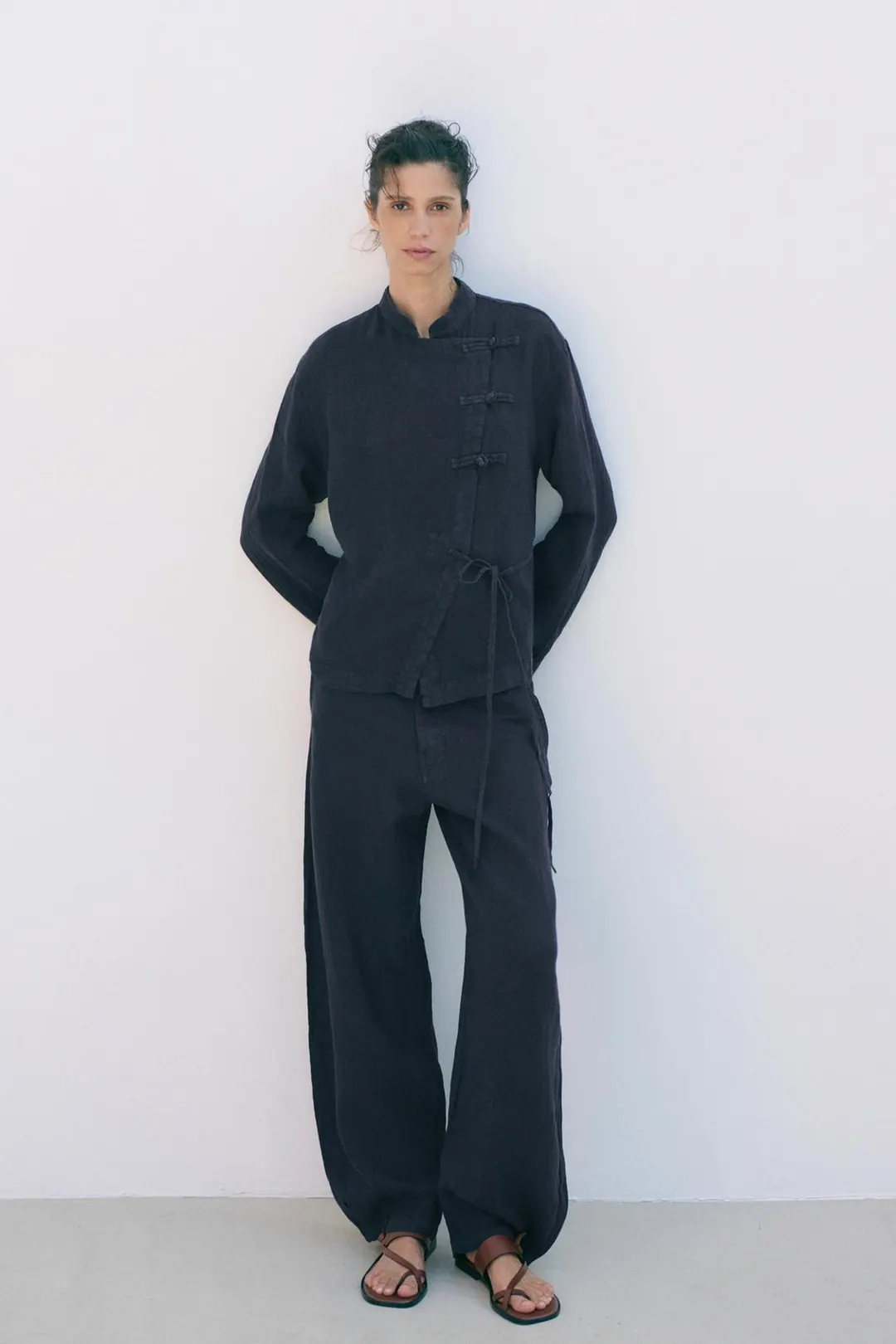 Брюки-бочки ZW Collection из 100% льна, Zara