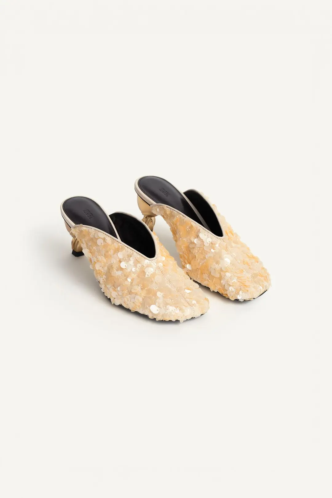 Мюли декорированные бусинами на каблуке Limited Edition, Zara