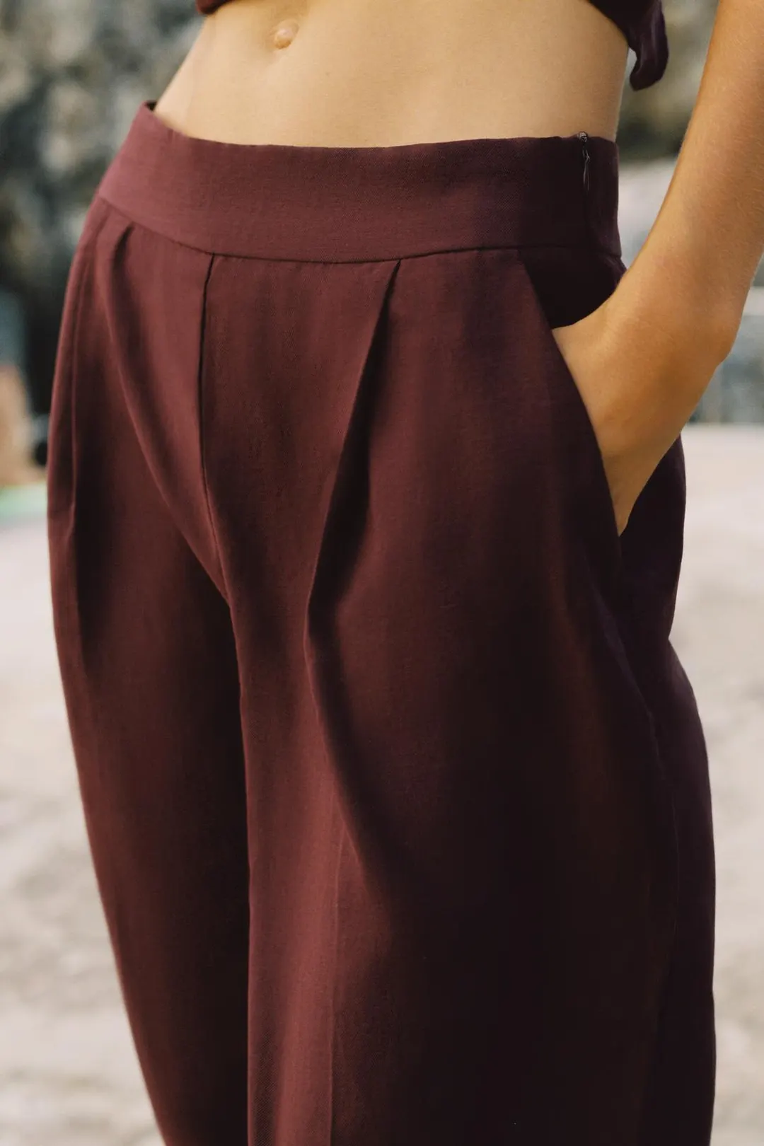 Брюки прямого кроя со складками, Zara