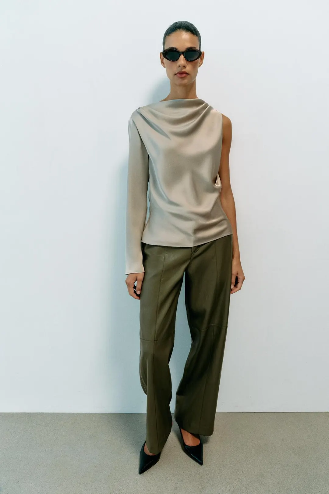 Атласная рубашка асимметричного кроя, Zara