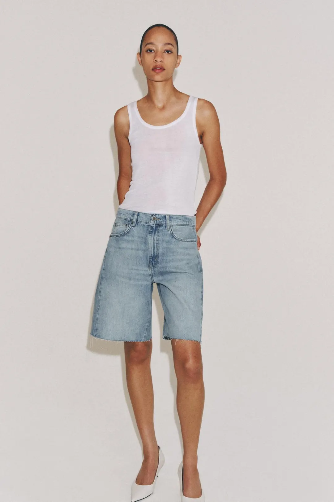 Джинсовые бермуды ZW Collection свободного кроя со средней посадкой, Zara
