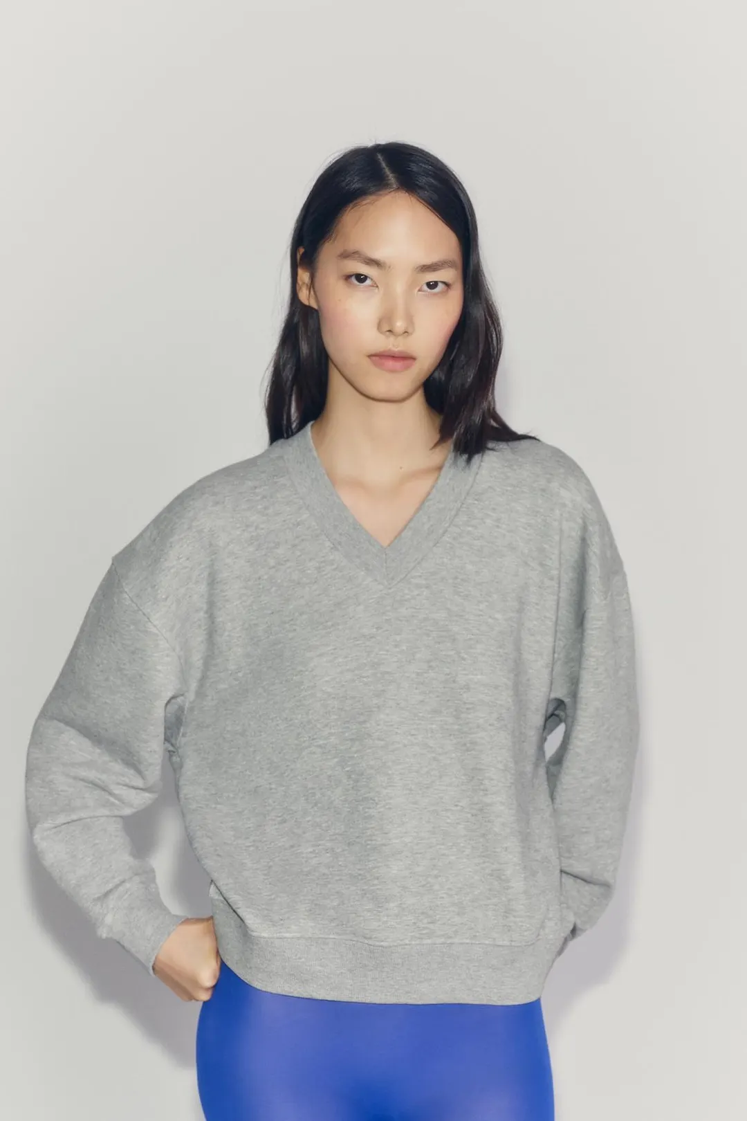 Свитшот с V-образным вырезом, Zara