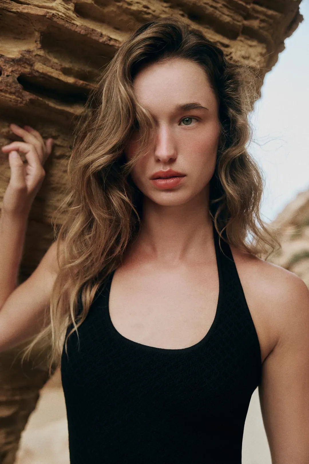 Комбинированное вязаное платье халтер, Zara