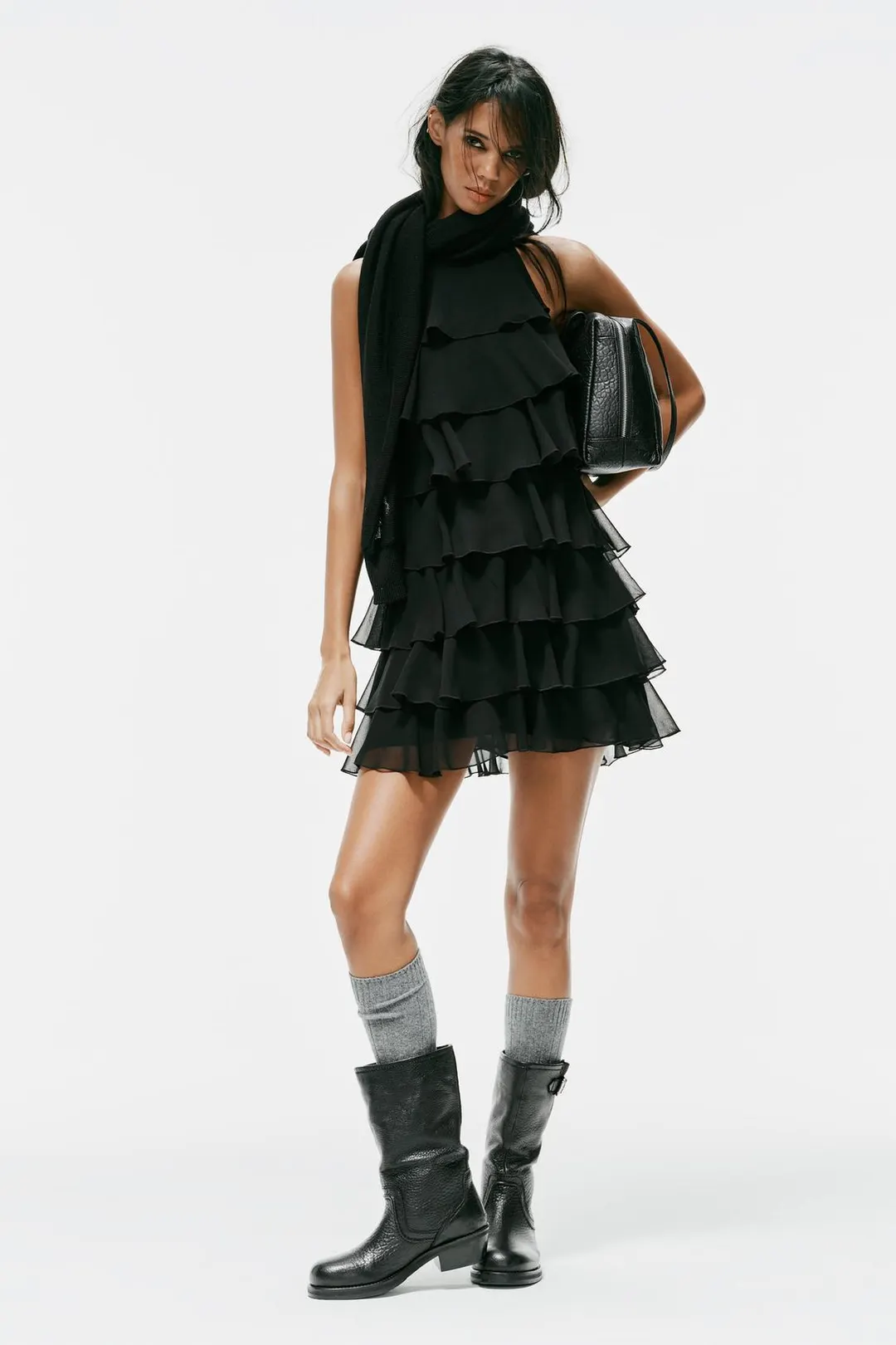 Платье мини с бретелью через шею и оборками, Zara