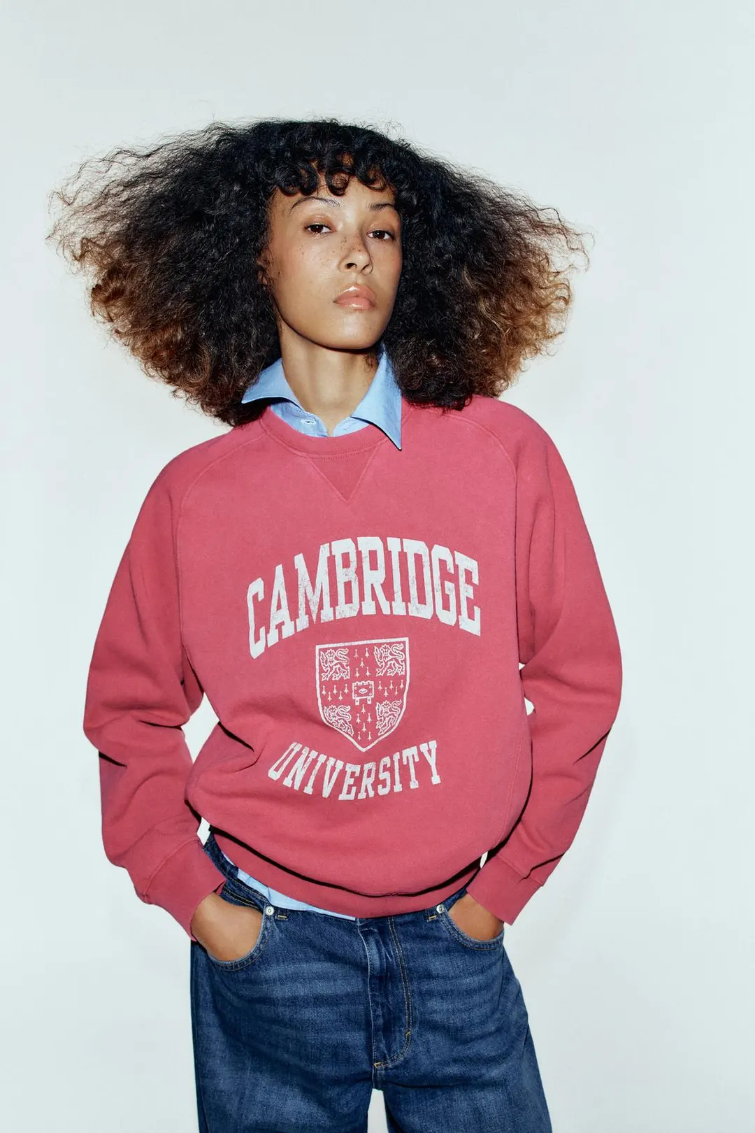 Свитшот с эффектом стирки University of Cambridge ©, Zara