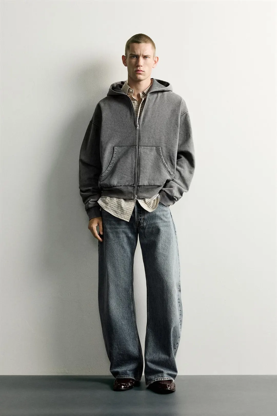 Худи базовое свободного кроя на молнии, Zara