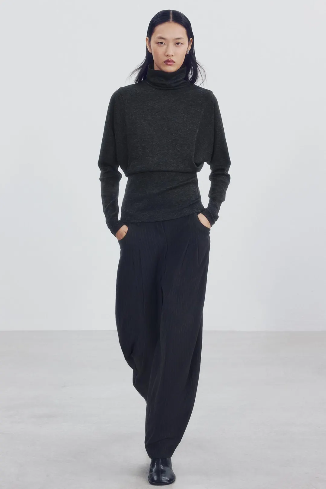 Футболка с высоким воротником, Zara