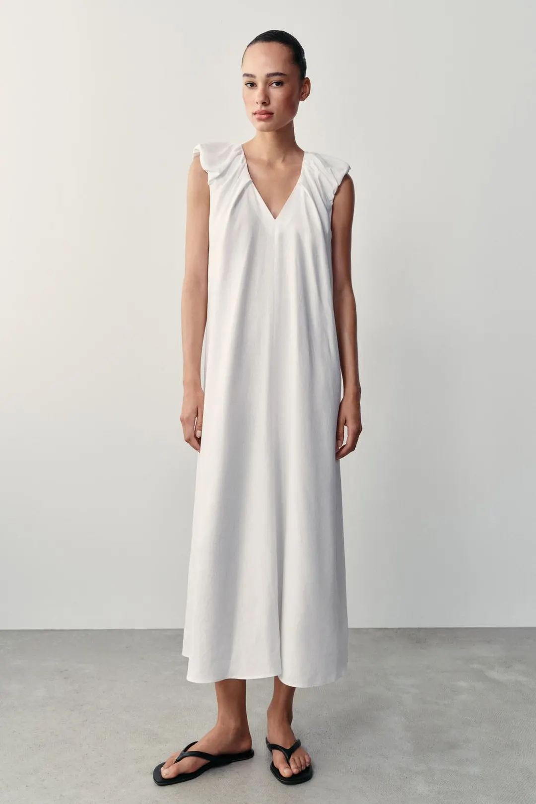 Длинное платье из смесового льна, Zara