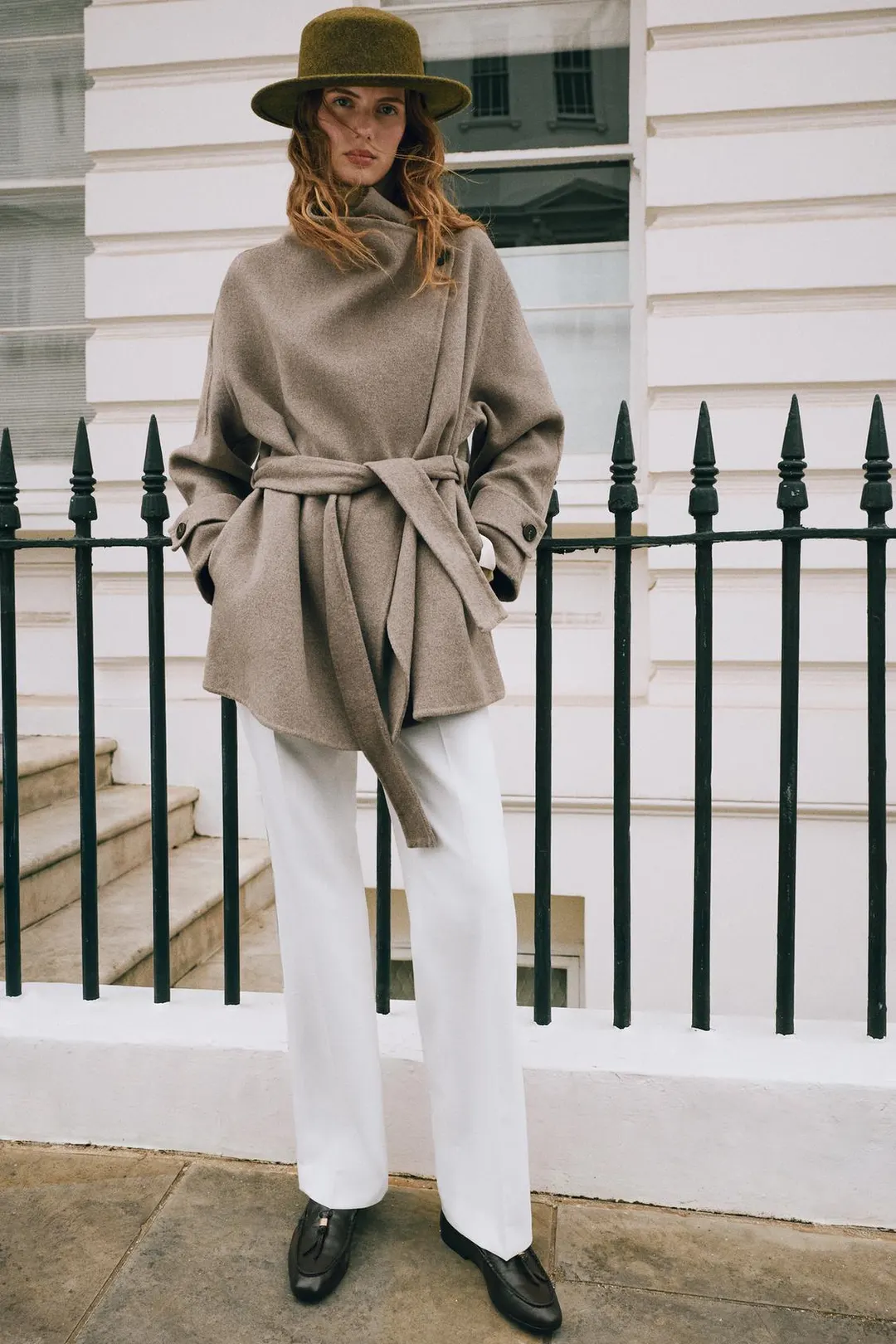 Кожаные лоферы с кисточками, Zara