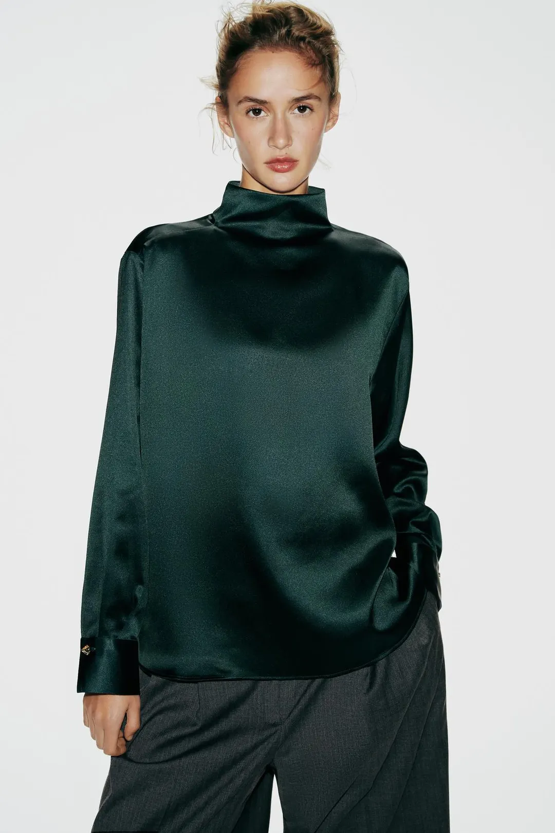 Атласная блузка с высоким воротником, Zara