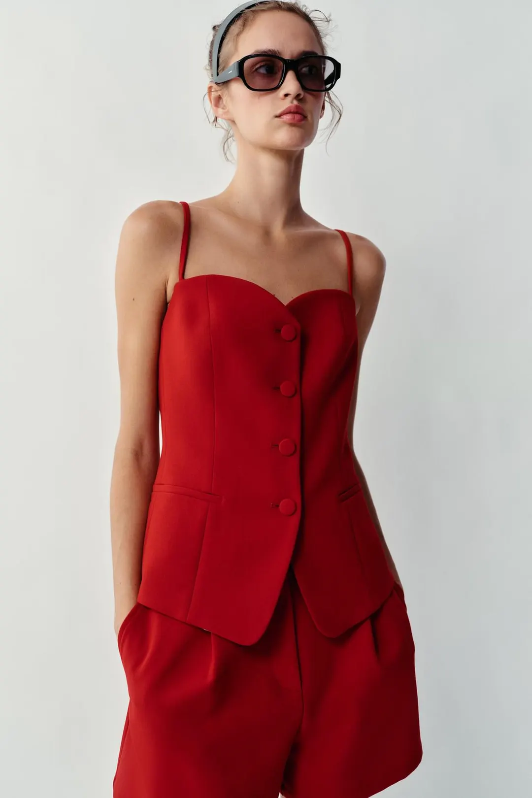 Жилет с вырезом сердечком, Zara
