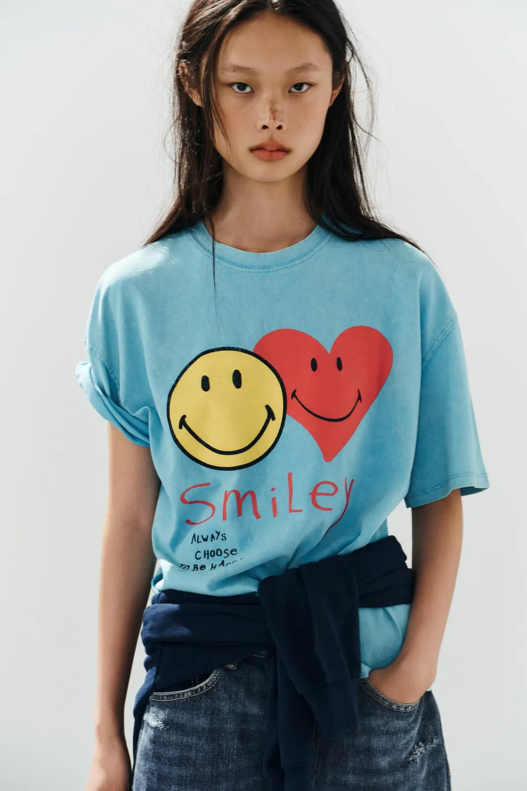 Футболка с эффектом стирки SMILEY®, Zara
