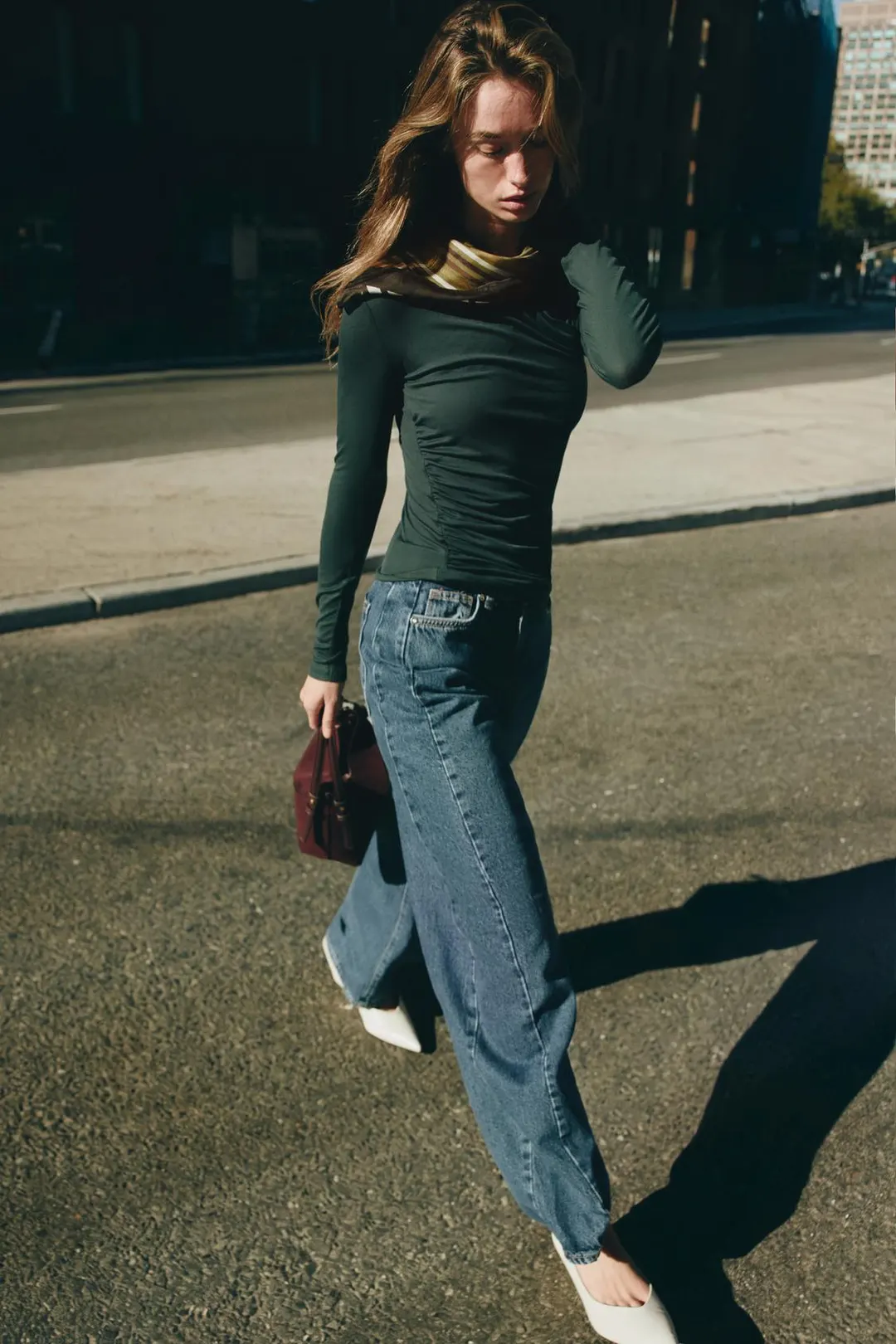 Футболка из лиоцелла с драпировкой сбоку, Zara
