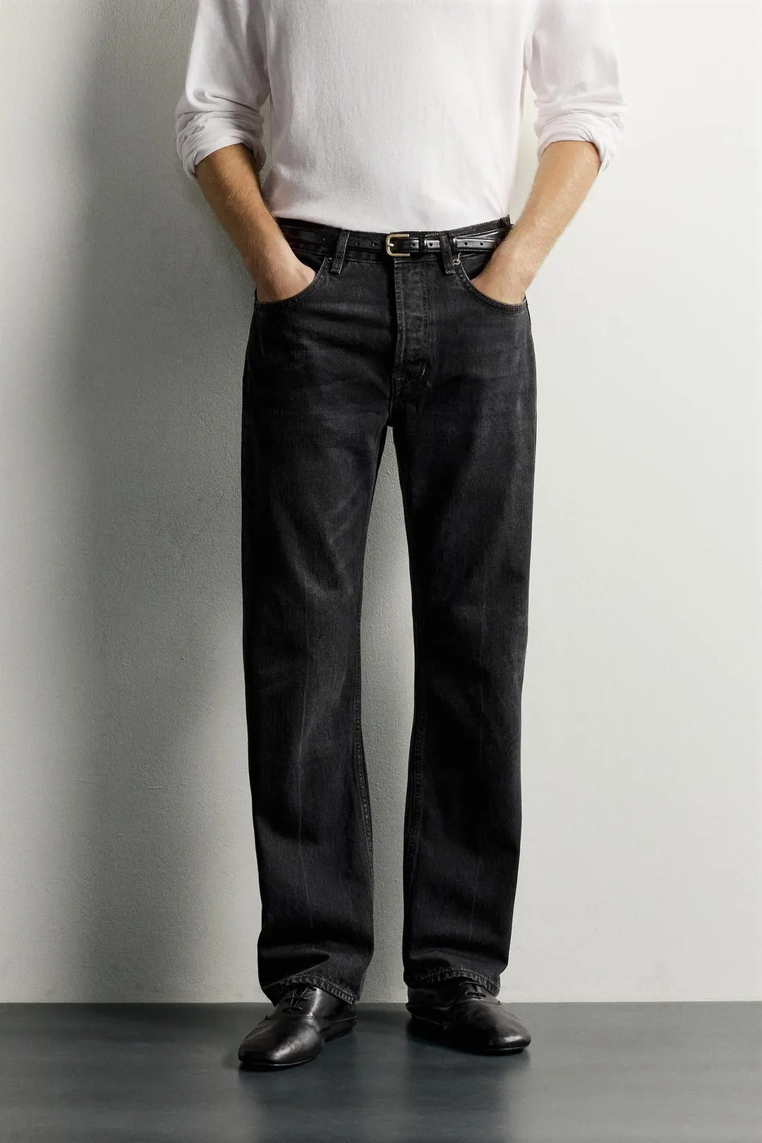 Прямые джинсы с легким клешем, Zara