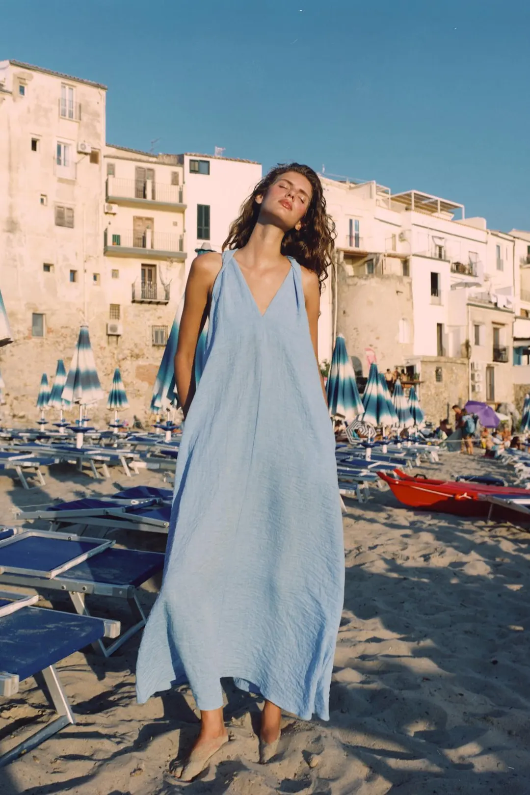 Длинное платье с перекрученной деталью на плече, Zara