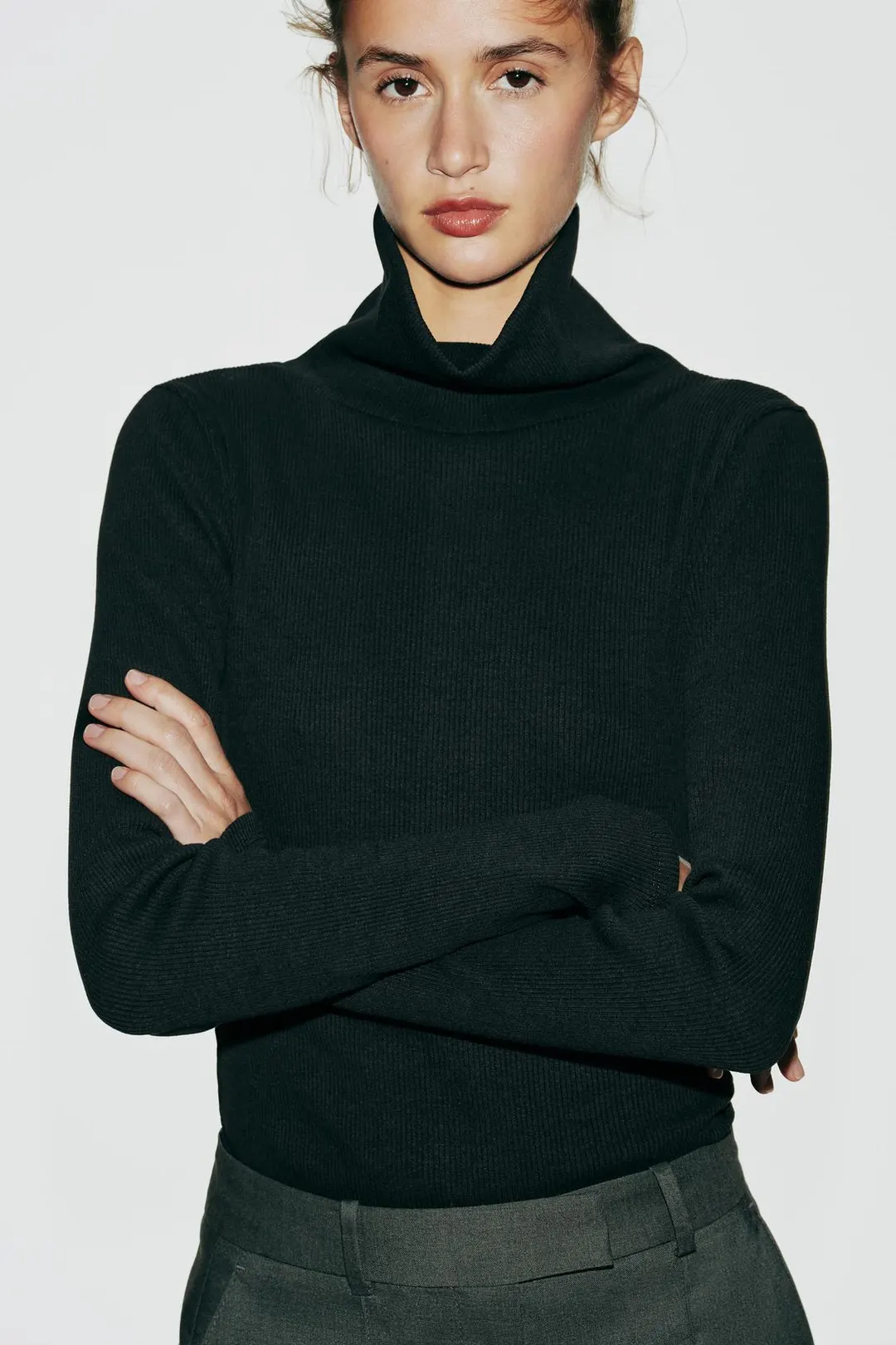 Футболка в рубчик с высоким воротником, Zara