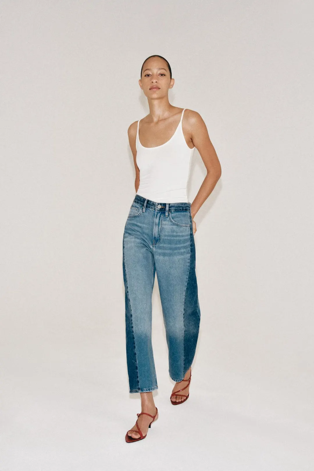 Джинсы ZW Collection укороченные свободного кроя со средней посадкой и вставками, Zara