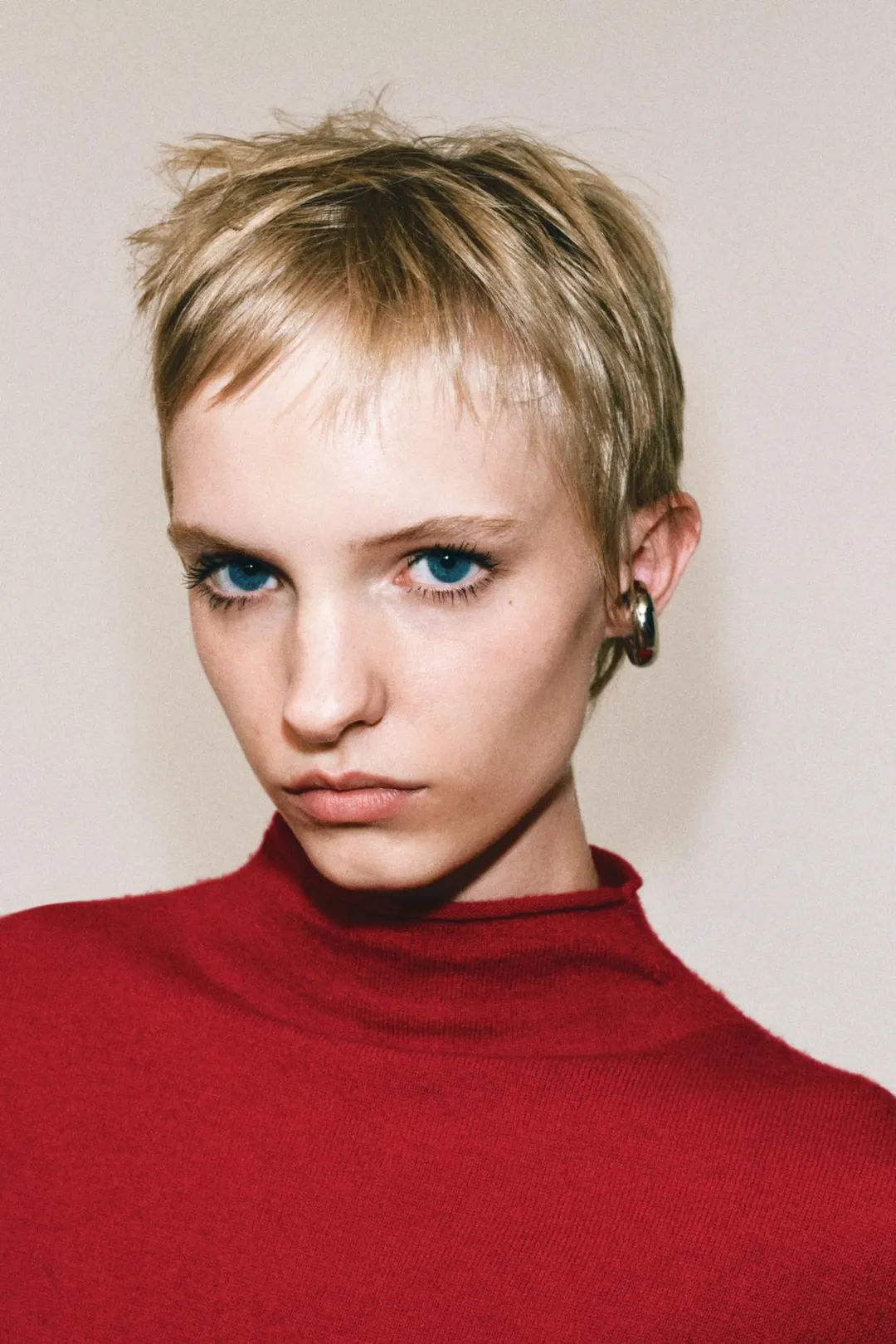 Свитер с высоким воротником из 100% особо мягкой шерсти, Zara