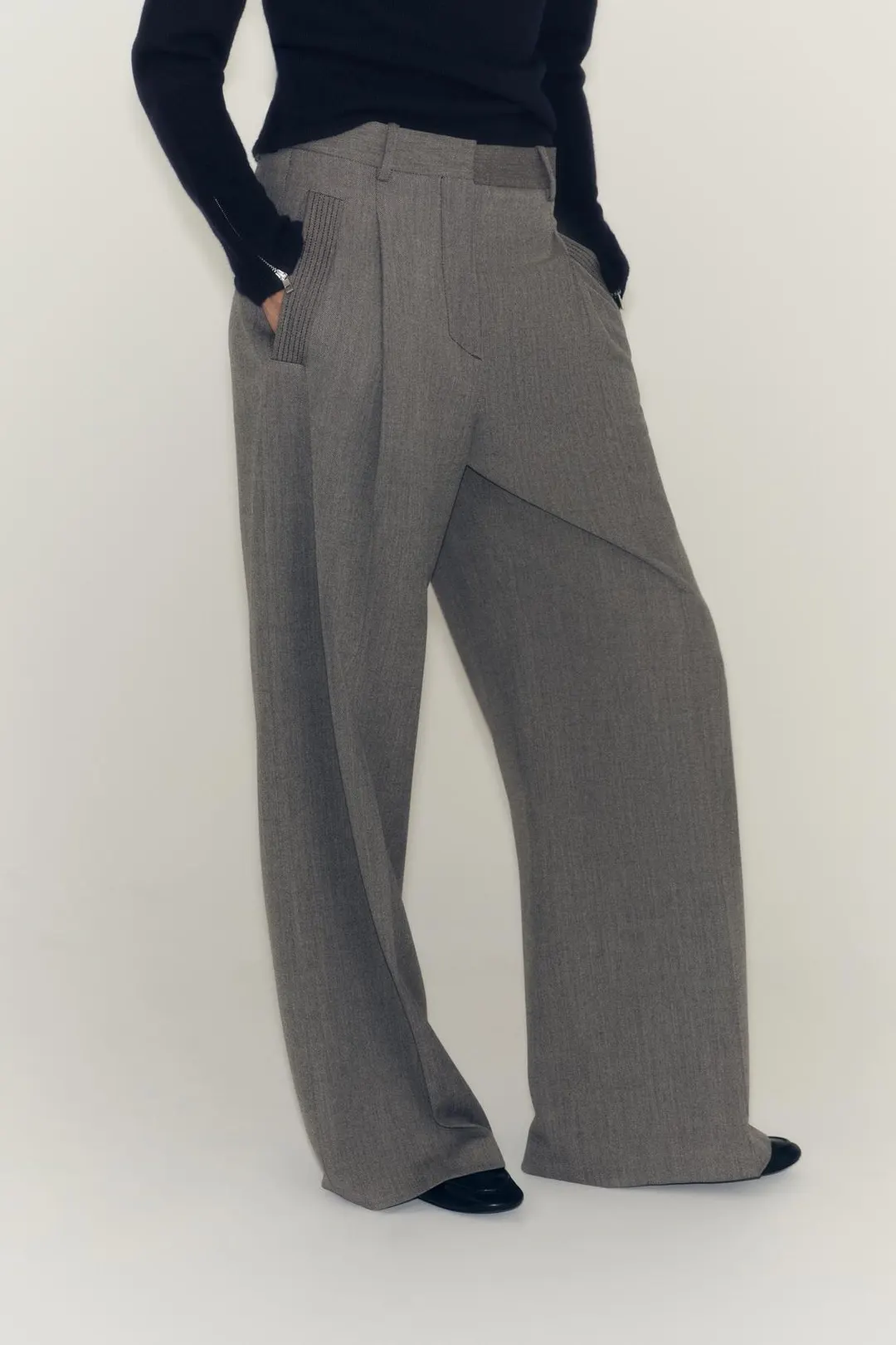 Брюки ZW Collection с вытачками и карманами, Zara