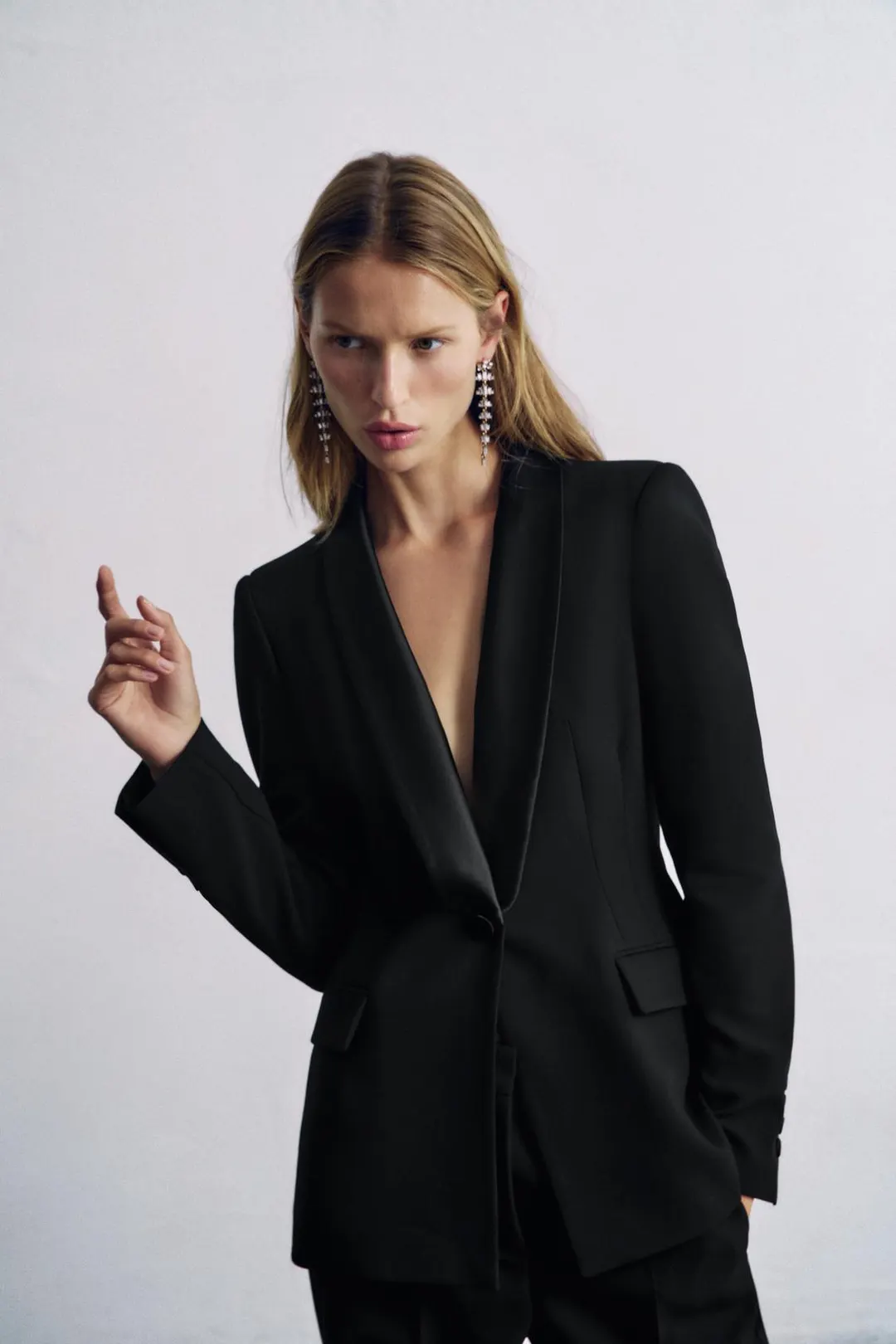 Блейзер с атласными лацканами, Zara