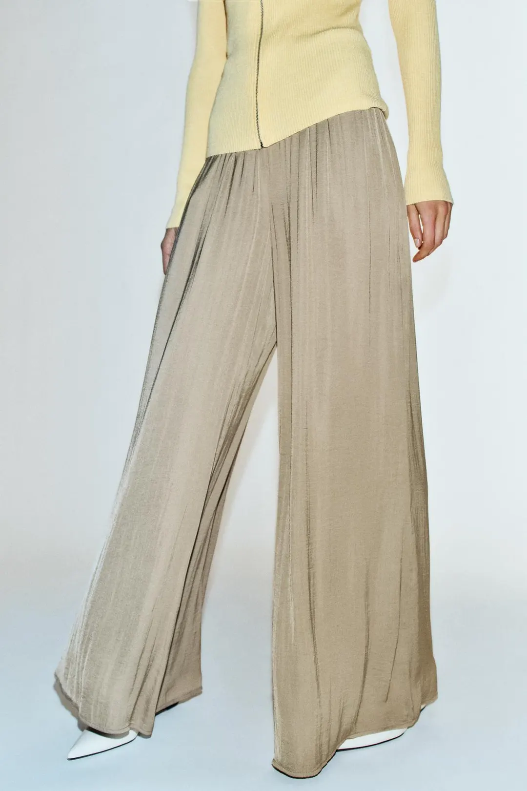 Брюки струящегося кроя с широкими штанинами, Zara