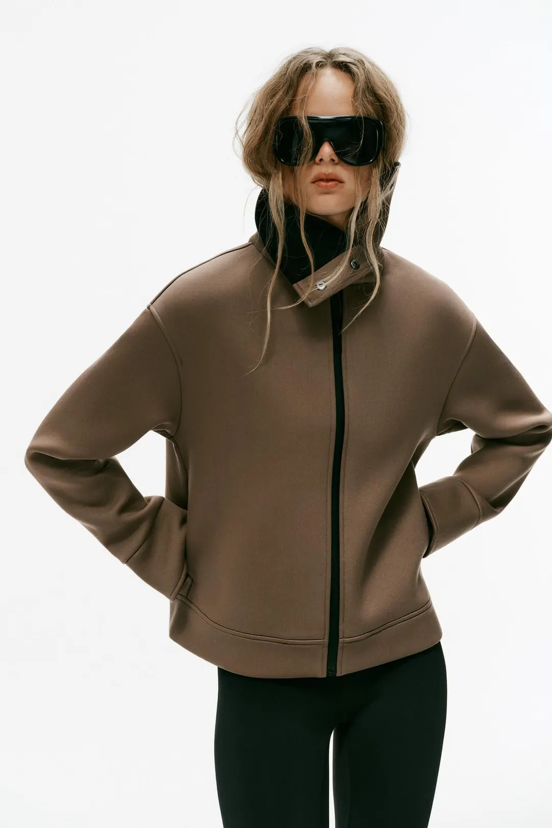 Куртка с контрастным высоким воротником, Zara