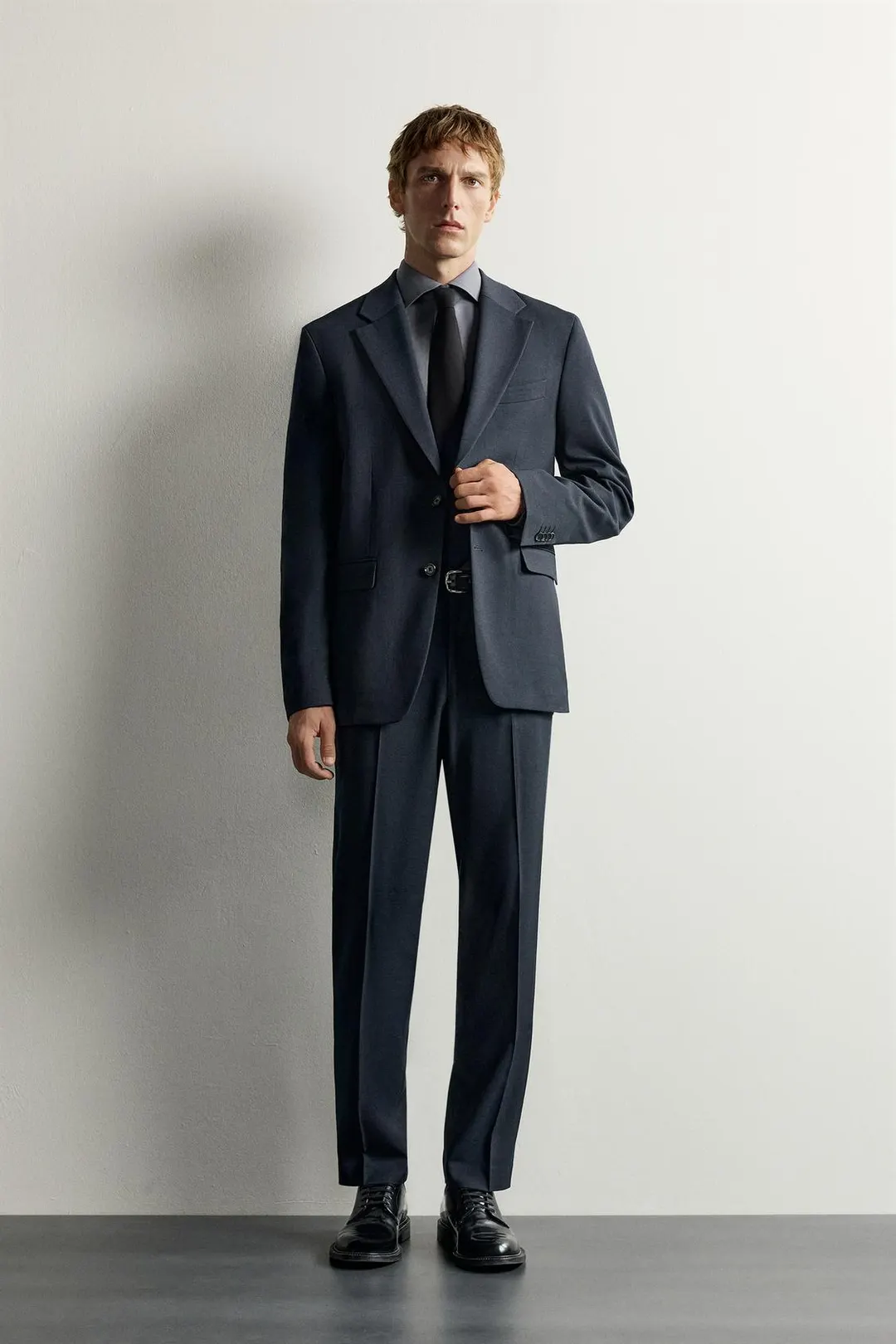 Брюки костюмные комфортные стандартного кроя, Zara