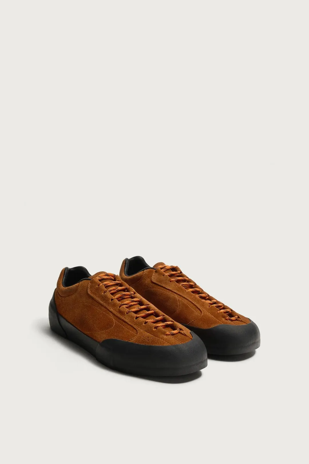 Кожаные кроссовки, Zara