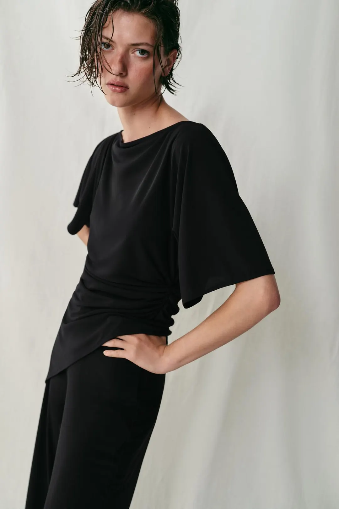 Топ из крепа с драпировкой, Zara
