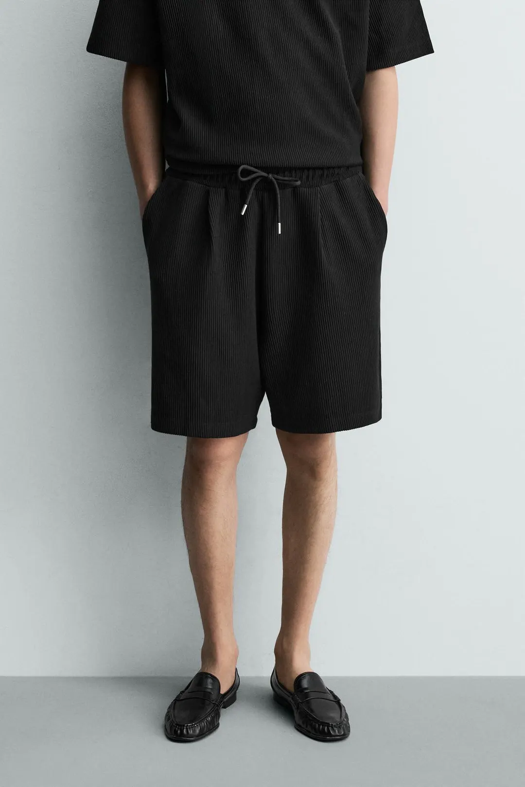 Фактурные бермуды свободного кроя, Zara