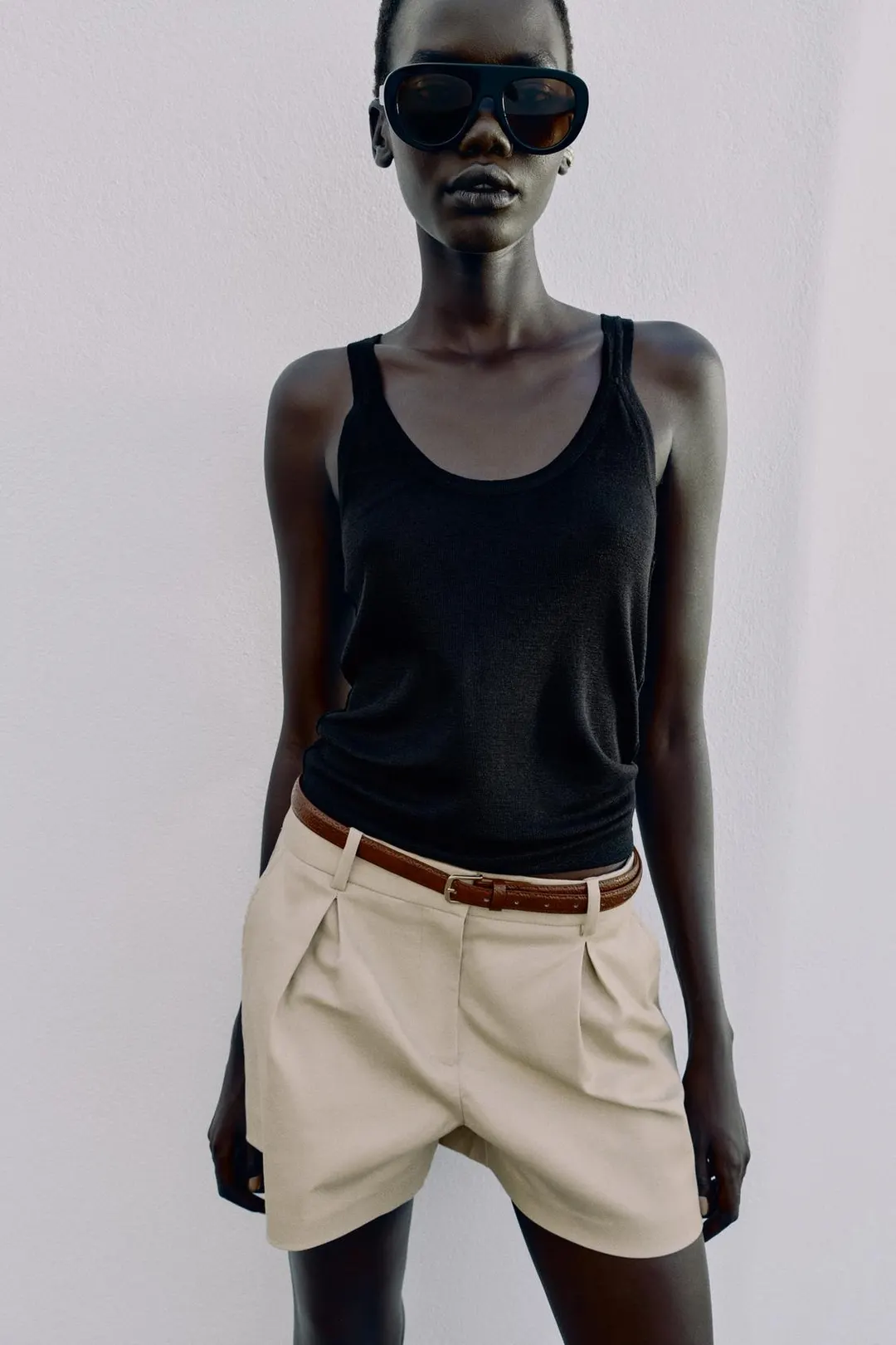 Бермуды с вытачками и ремнем, Zara