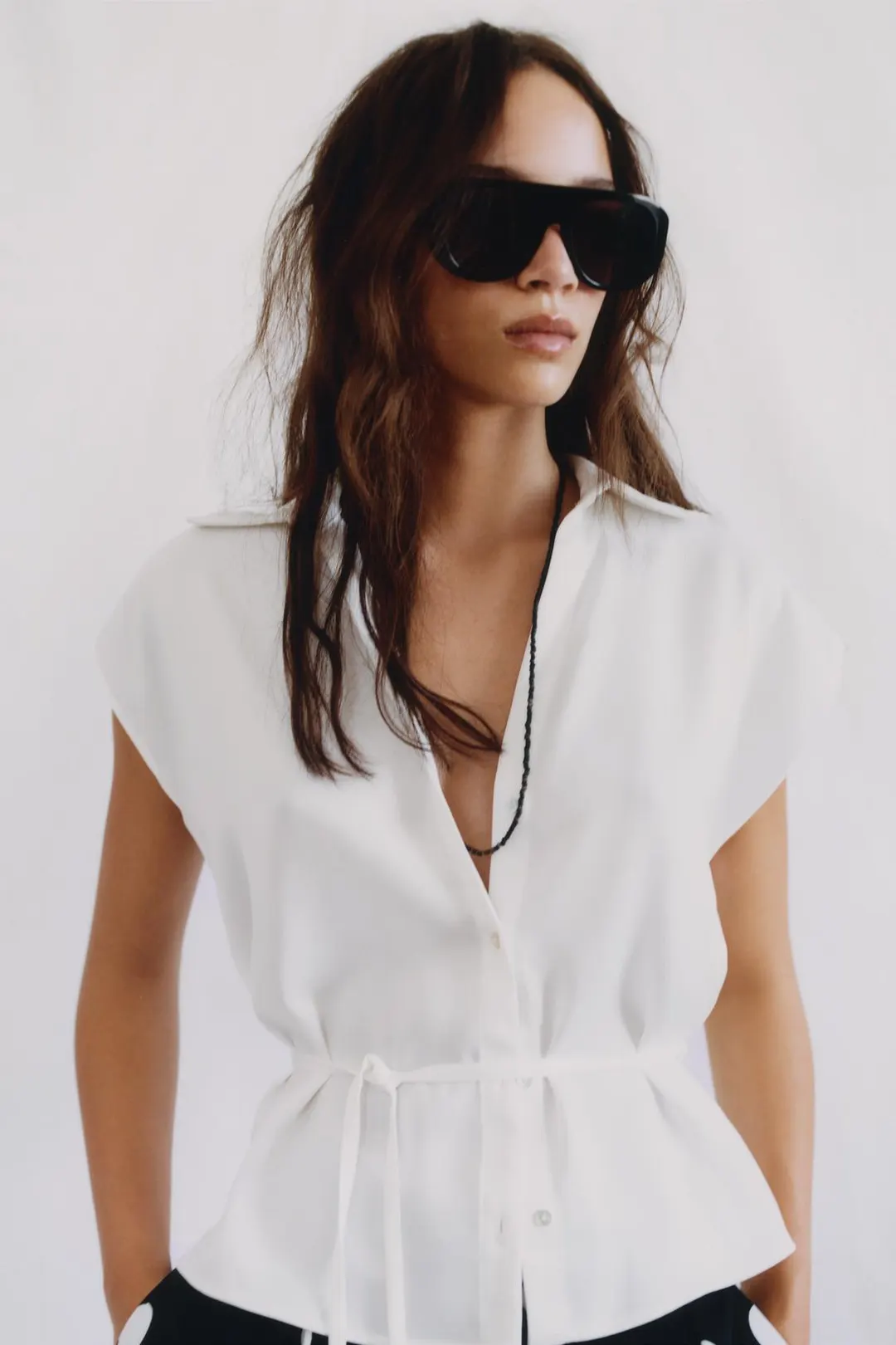 Рубашка из сатина с короткими рукавами и поясом, Zara