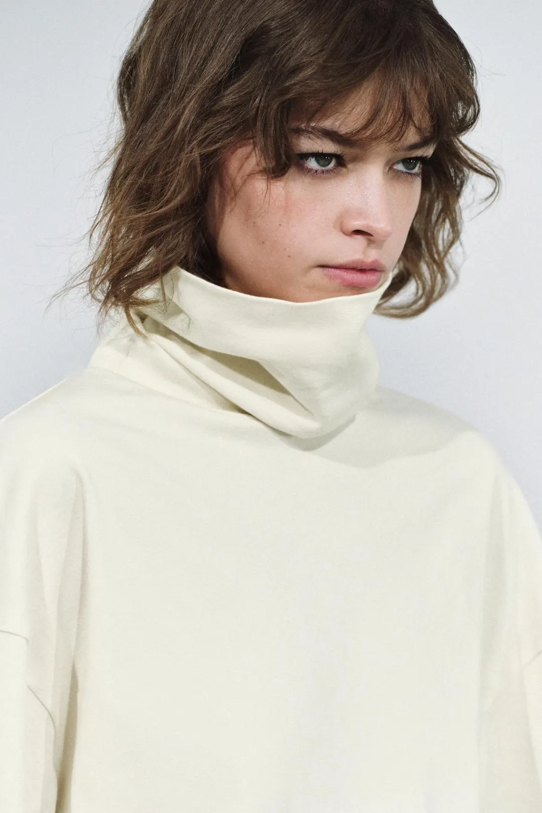Футболка из интерлока с высоким воротником, Zara