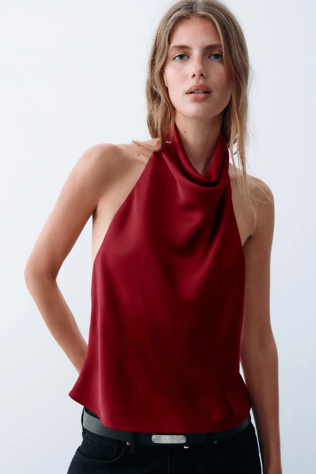Атласный топ с бретелью халтер, Zara