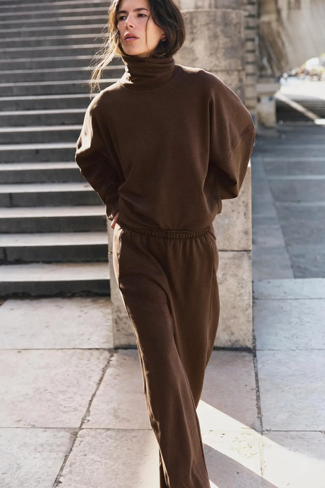 Брюки из интерлока с эффектом стирки, Zara