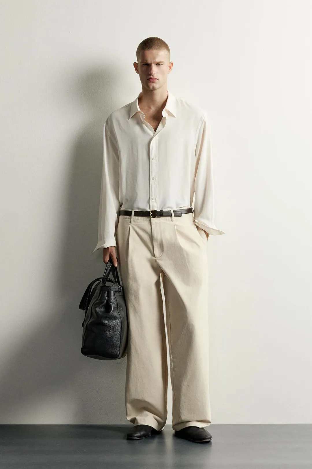 Брюки свободного кроя со складками, Zara