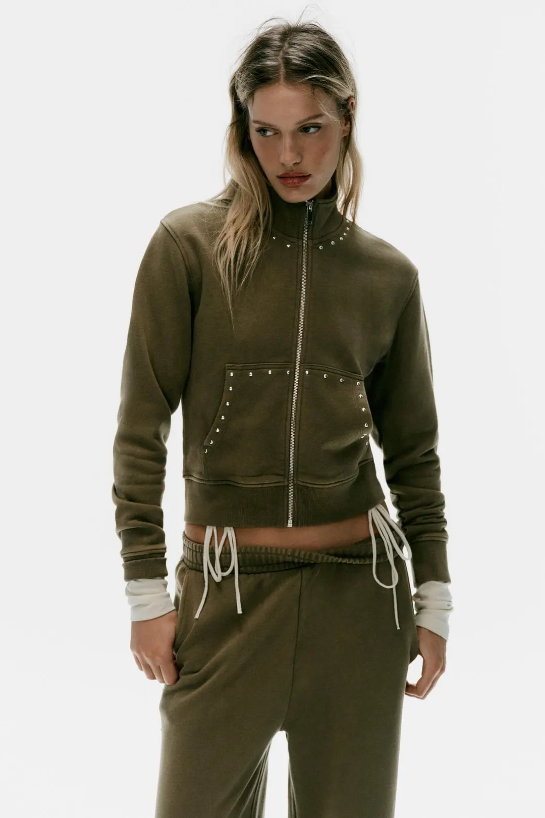Куртка с эффектом варки и заклепками, Zara