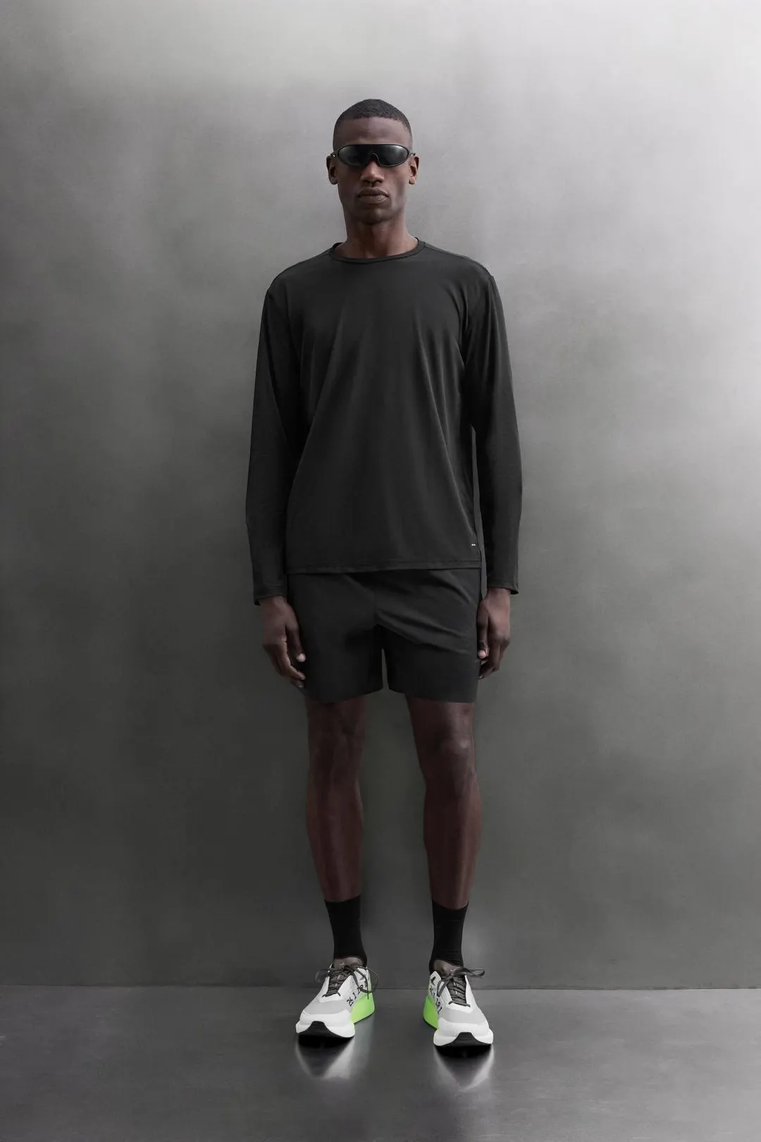 Технологичная футболка для тренировок с длинными рукавами, Zara
