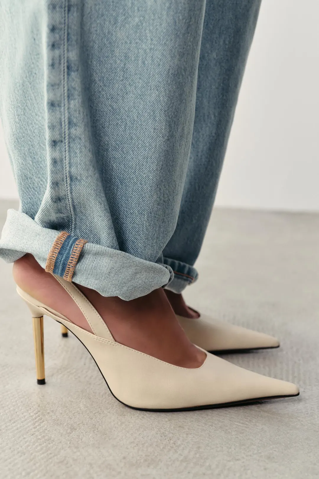 Туфли с открытой пяткой и металлическим каблуком, Zara