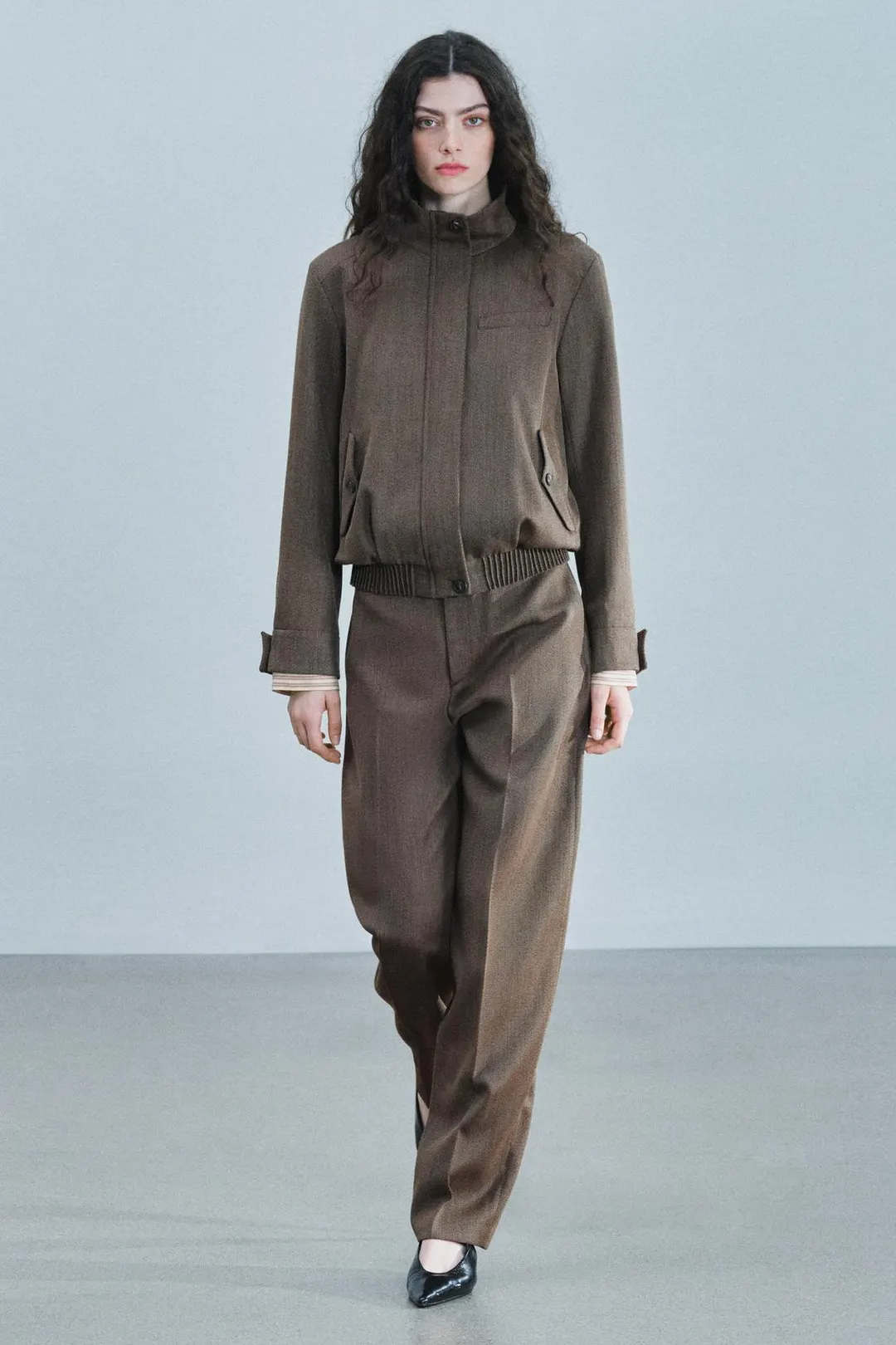 Брюки-баллоны из смесовой шерсти ZW Collection, Zara