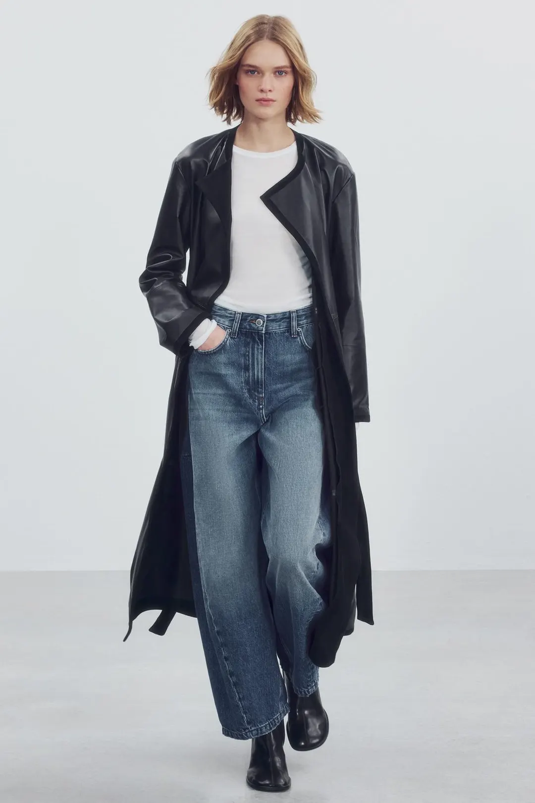 Джинсы-баллоны со средней посадкой ZW Collection, Zara