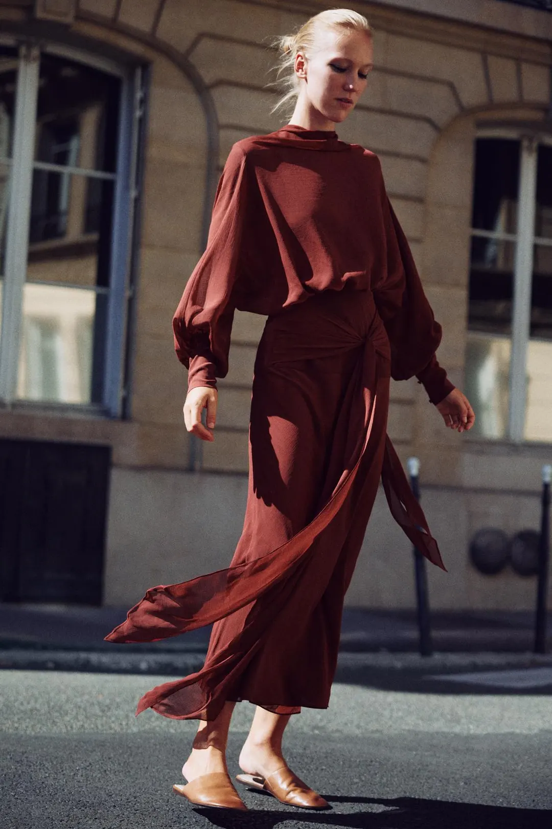 Длинное платье из жоржета с поясом, Zara