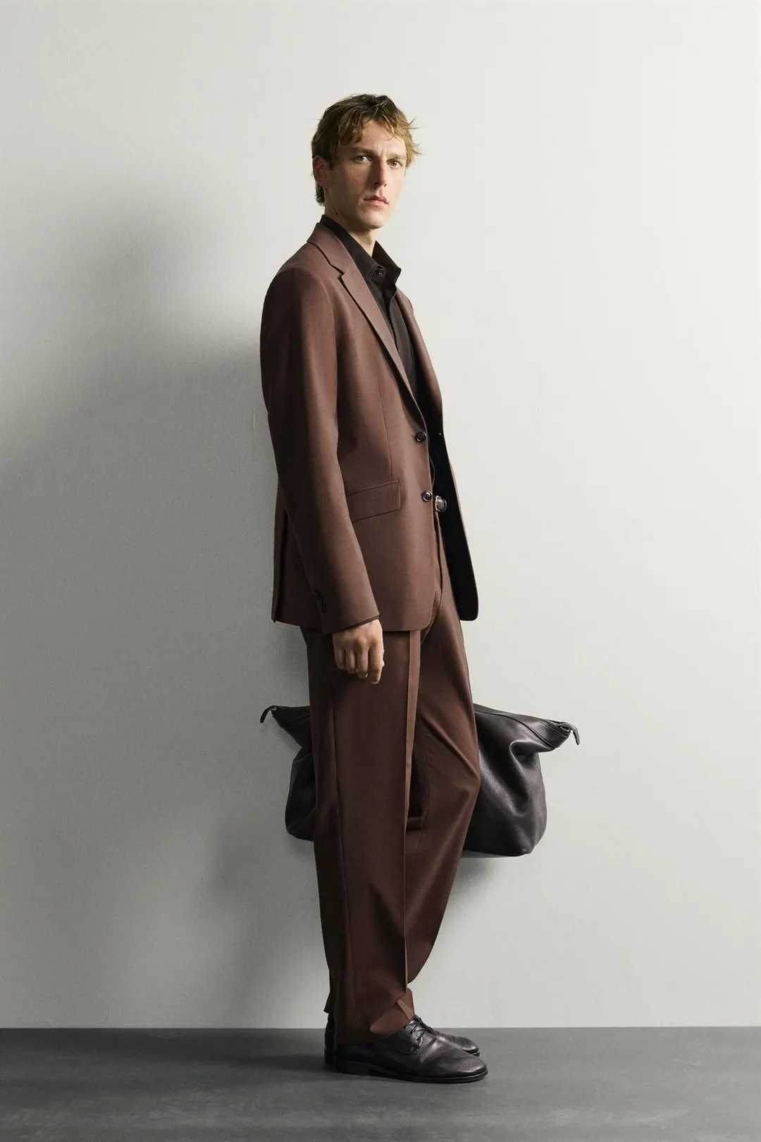Костюмные брюки стандартного кроя, Zara