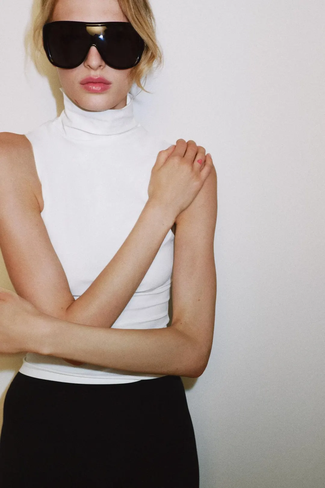 Топ с высоким воротником, Zara