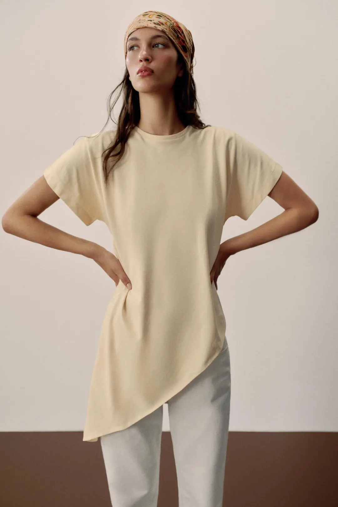 Футболка асимметричного кроя с короткими рукавами, Zara