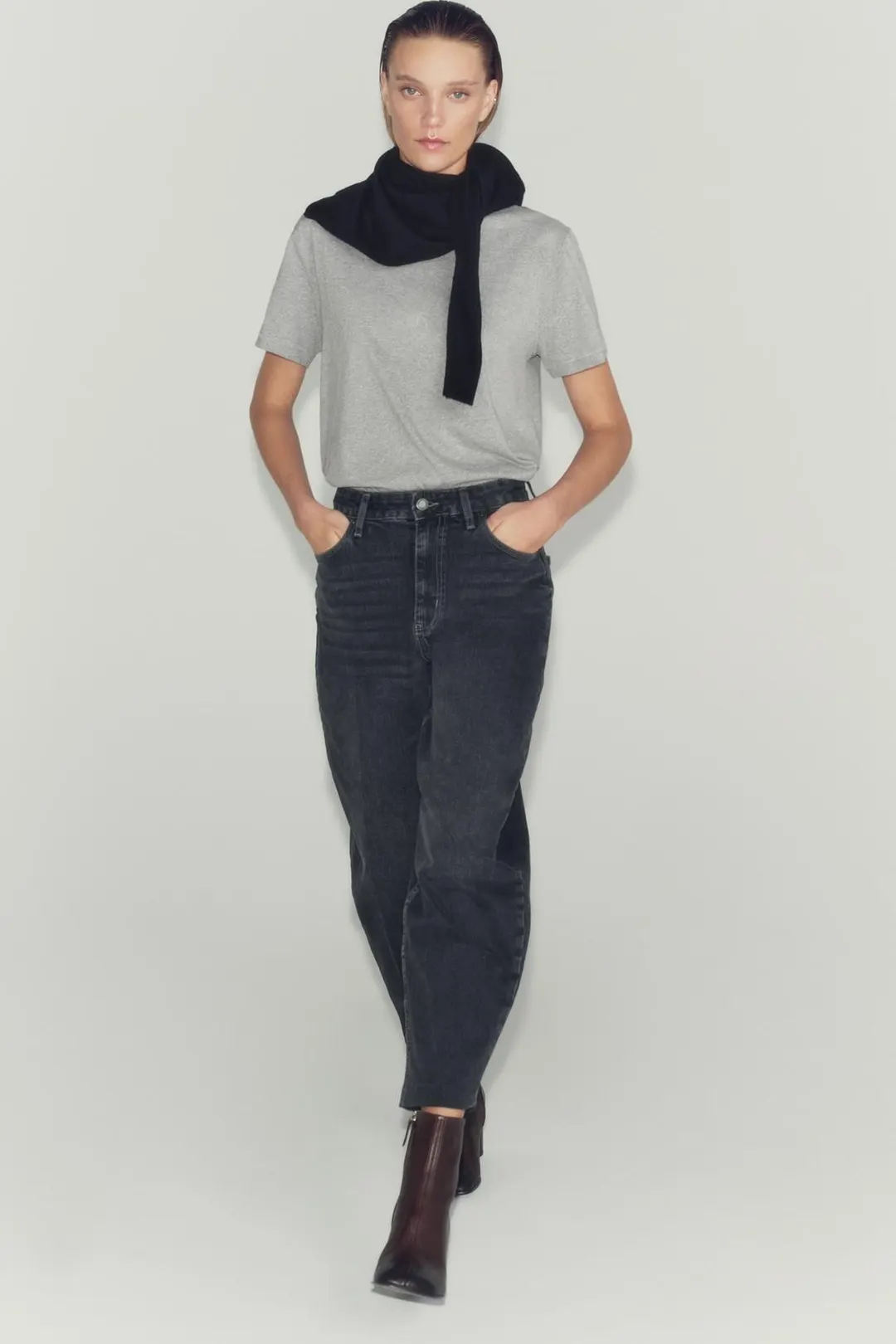 Джинсы ZW Collection зауженного книзу кроя с высокой посадкой, Zara